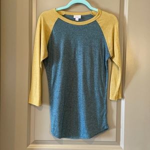 💚 FINAL SALE Lularoe Randy Baseball Tee size S